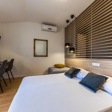 Gavran * באסקה וודה